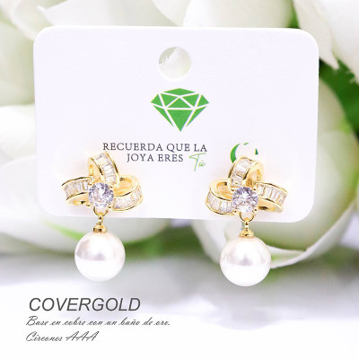 Aretes  de flor circones y perla en covergold