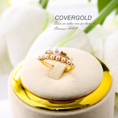Anillo de perlas de Shell en covergold