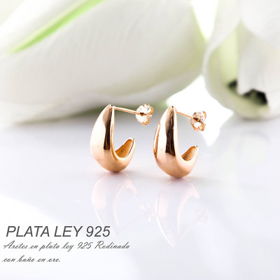 Aretes en plata ley 925 con baño en Rodio