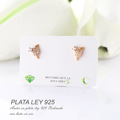 Arete de hoja en plata ley 925 con baño en Rodio