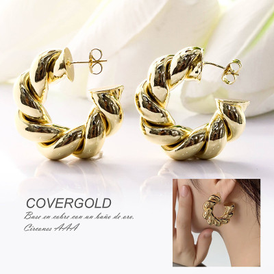 Aretes en covergold con baño en Rodio