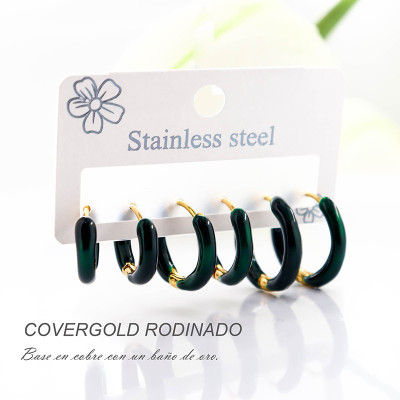 Set de 3 aretes en covergold con baño en Rodio