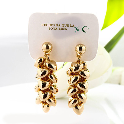 Aretes de corazones en covergold con baño en Rodio