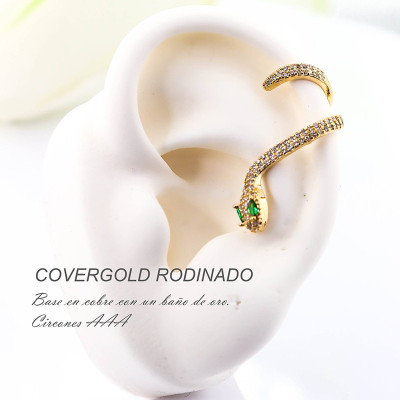 Earcuff de serpiente en covergold con baño en Rodio