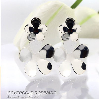 Aretes en covergold rodinado