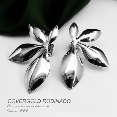Aretes en Covergold Rodinado
