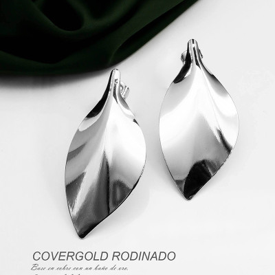 Aretes en Covergold Rodinado
