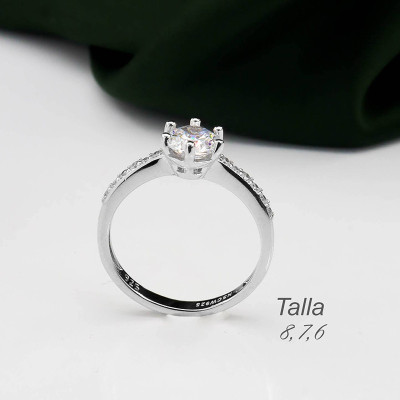 Anillo en plata ley 925 con baño en Rodio
