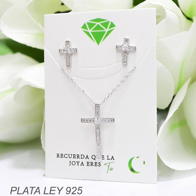 Collar de cruz en plata 925