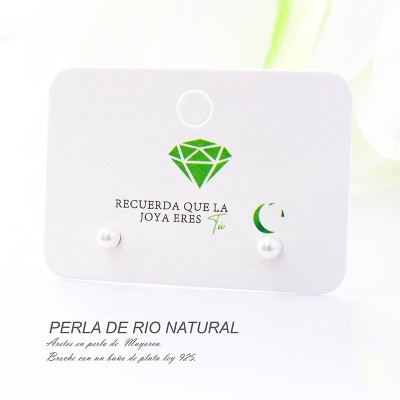 Aretes de perla natural con base en plata ley 925