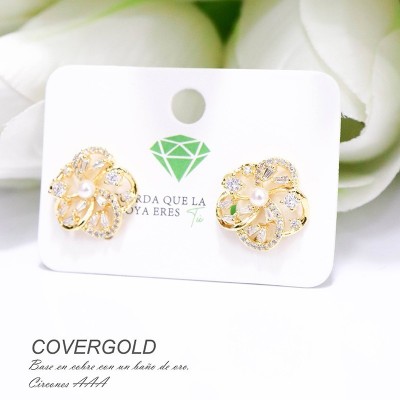 Aretes de flor en covergold