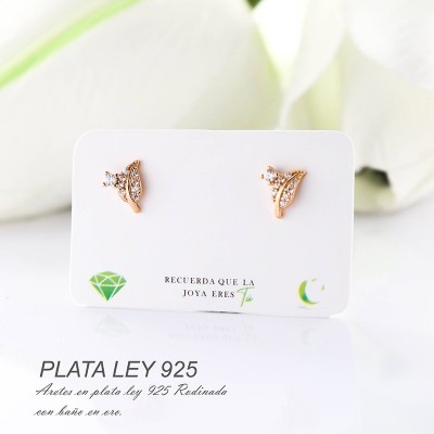 Arete de hoja en plata ley 925 con baño en Rodio