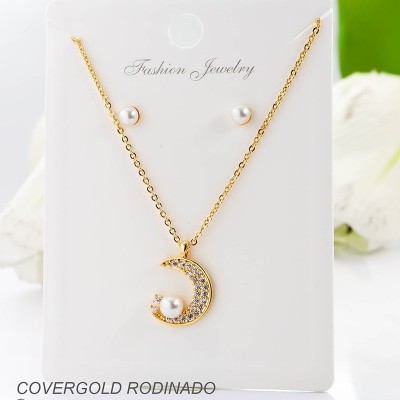 Set de aretes en covergold rodinado