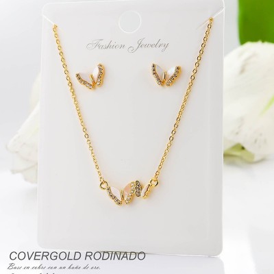 Set de aretes en covergold rodinado