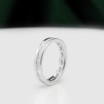 Anillo en plata ley 925 con baño en rodio