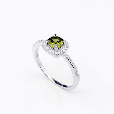 Anillo en plata ley 925 con baño en rodio