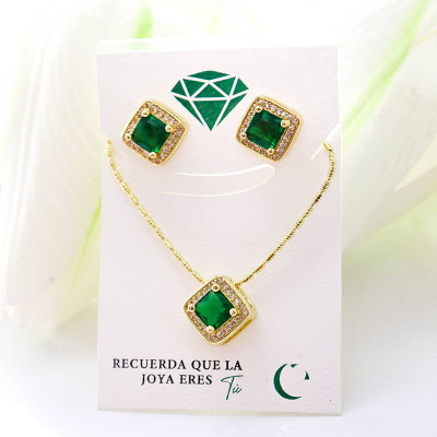Collar con dije en covergold