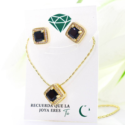 Collar con dije en covergold