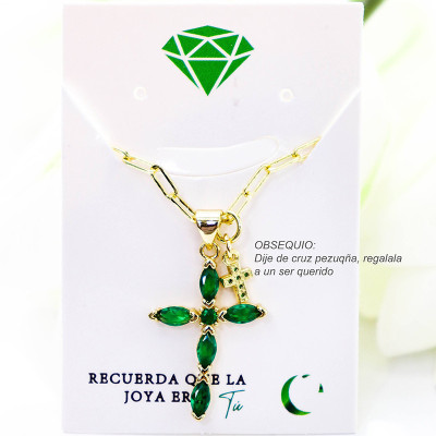 Collar con dije de cruz en covergold
