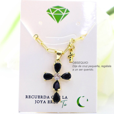 Collar con dije de cruz en covergold